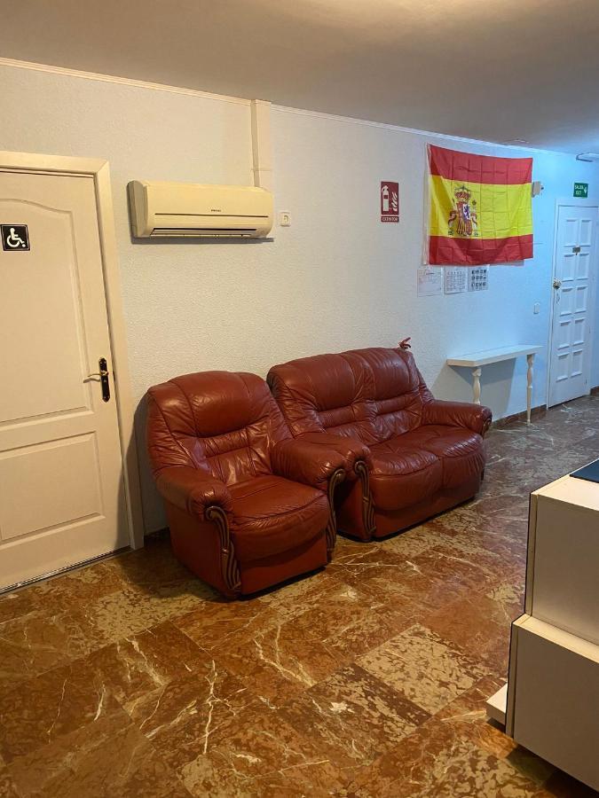 Pension El Dorado Alicante Exterior foto